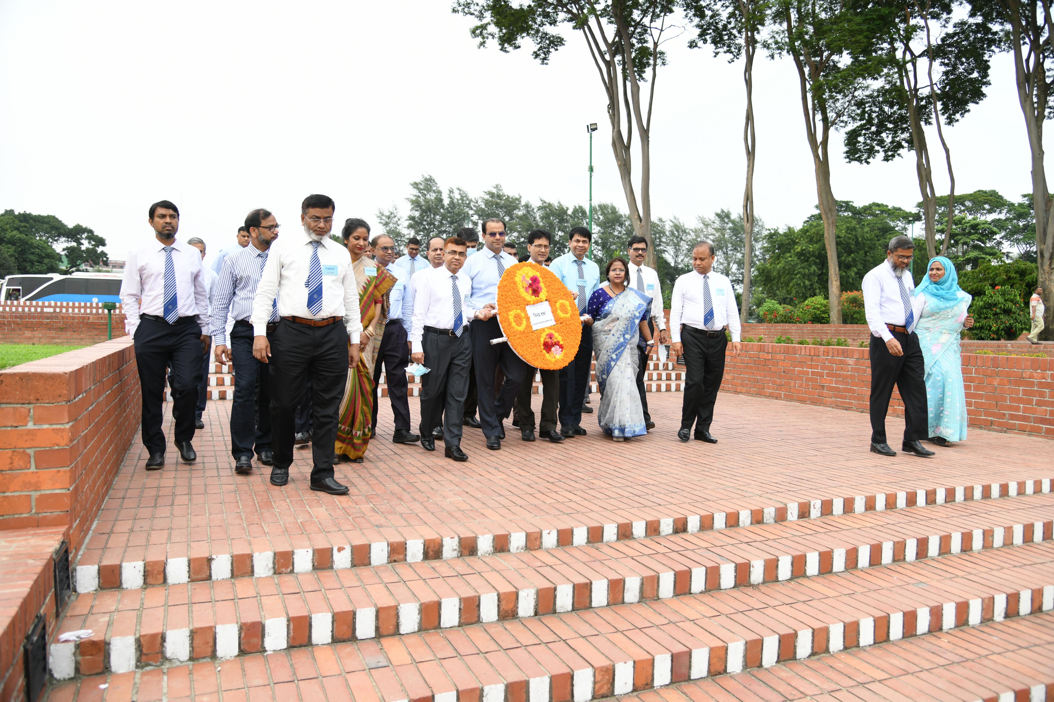 102nd SSC Visit National Monument 