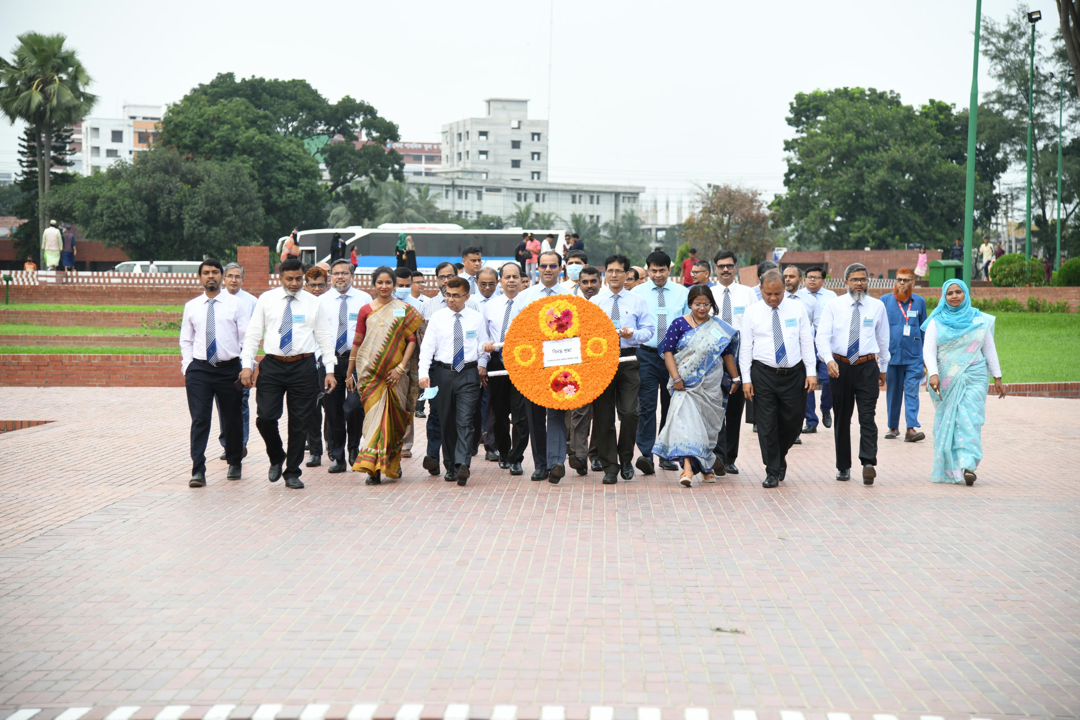 102nd SSC Visit National Monument 